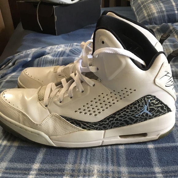 Jordan’s - Picture 2 of 3
